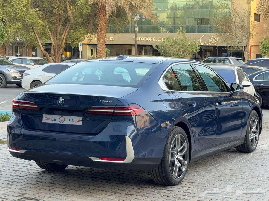 بي ام دبليو الفئة 520 اي 202564460693774465114