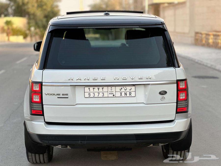 2014 Pearl Range Rover Vogue Supercharged Clean and in Excellent Condition64466235300483111