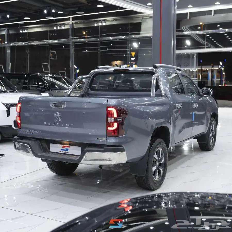 بيجو لاندتريك غمارتين بنزين 2023 فل كامل قير اوتماتيك64455481597441112