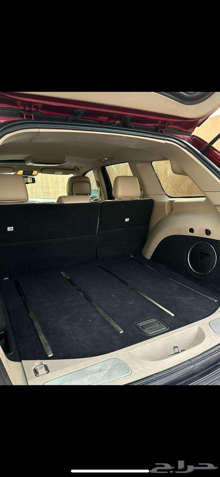 للبيع جيب جراند شروكي 2013 هيمي64480358767746113