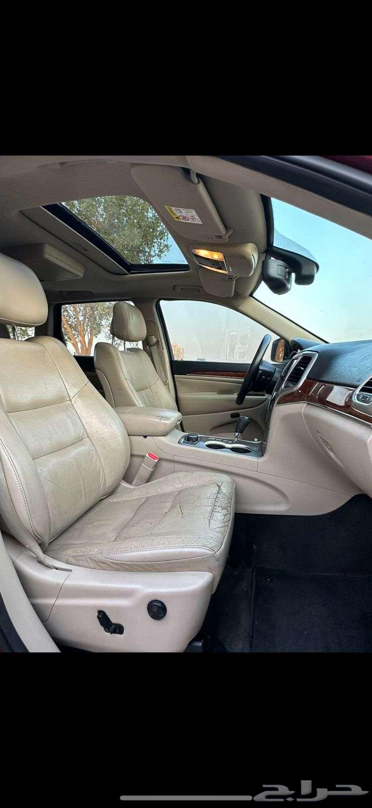 للبيع جيب جراند شروكي 2013 هيمي64480358767746110