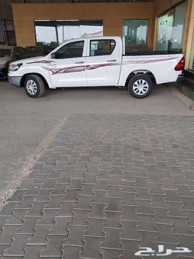 تويوتا هايلوكس GL غمارتين ديزل 2025 بقسط 1400لدى الحسن64467355220355111