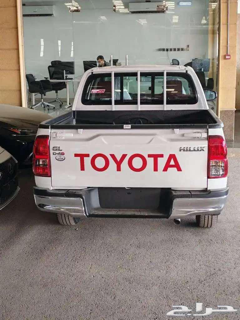 تويوتا هايلوكس GL غمارتين ديزل 2025 بقسط 1400لدى الحسن64467355220355114