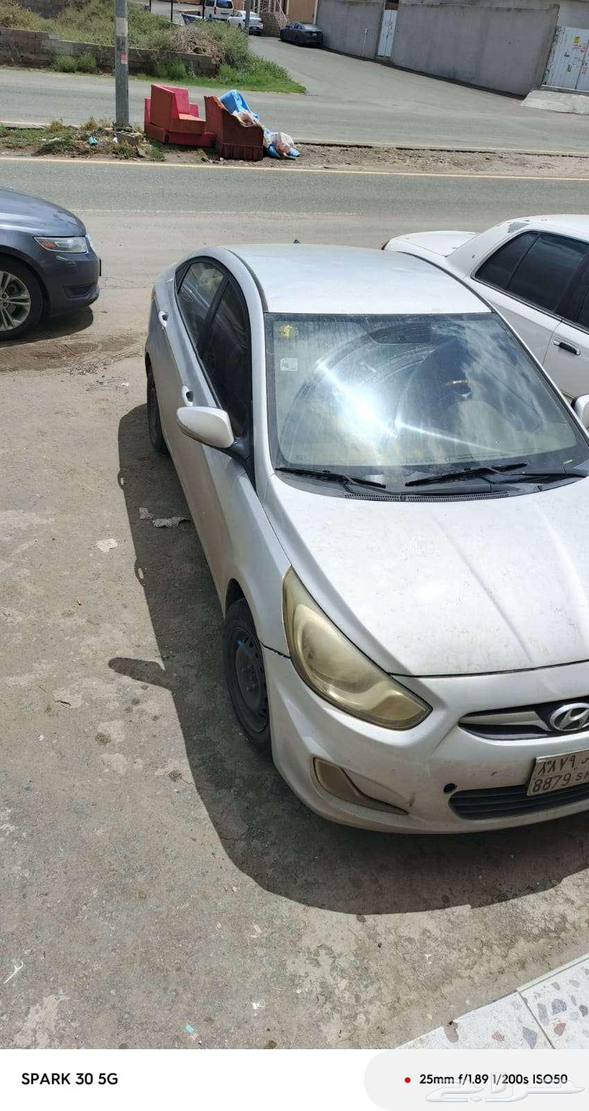 للبيع سيارة اكسنت 2013 نظيفة جدا64471676643074110