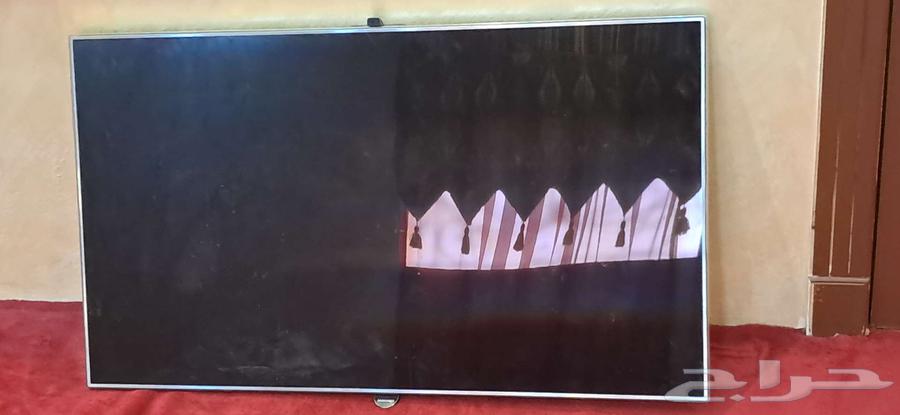 Sofa, Arabic majlis, screen, and carpet64333888899075110