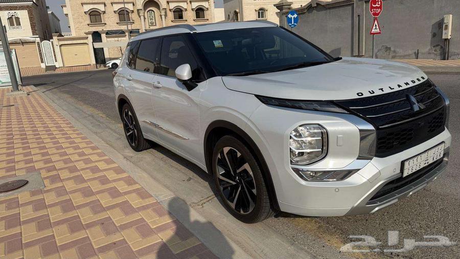 متسوبيشى اوتلاندر 2024 فل كامل64472256220802111