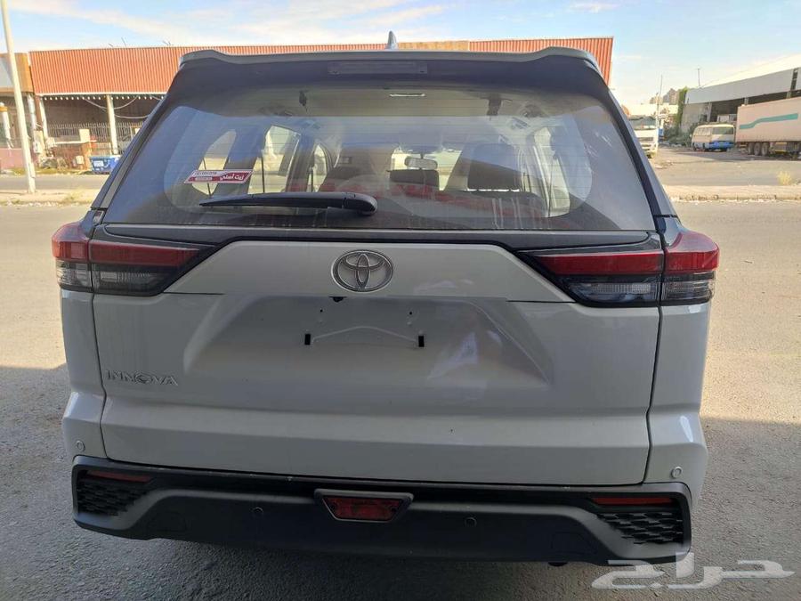 انوفا 2025 بنزين جي ال 113.850 شامل الضريبة64468162182659113