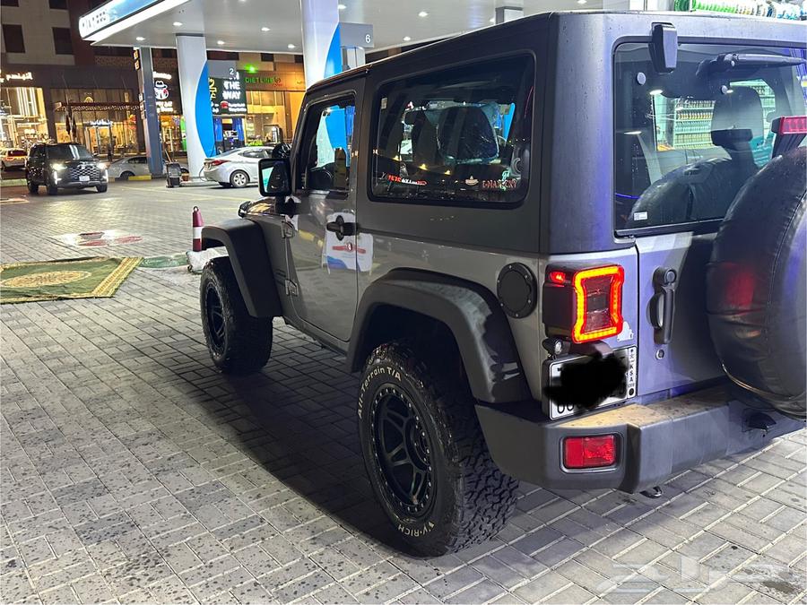 للبيع جيب رانجلر نظيف ممشى قليل قير عادي64475625949058111