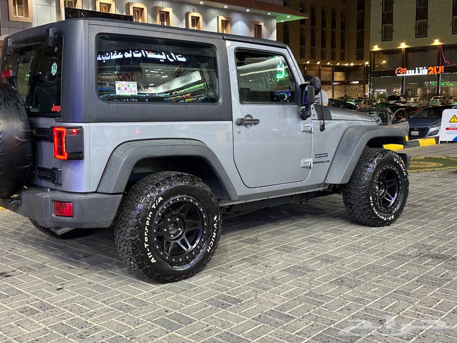 للبيع جيب رانجلر نظيف ممشى قليل قير عادي64475625949058113