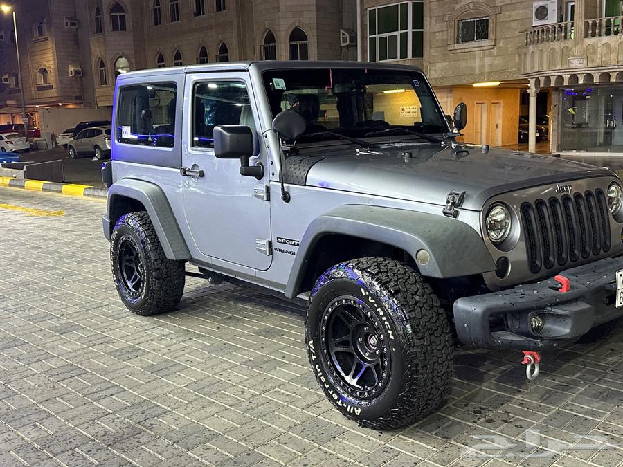 للبيع جيب رانجلر نظيف ممشى قليل قير عادي64475625949058114