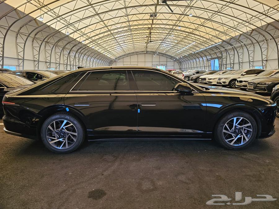 أزيرا 2023 (بنزين) Exclusive64480482616579112