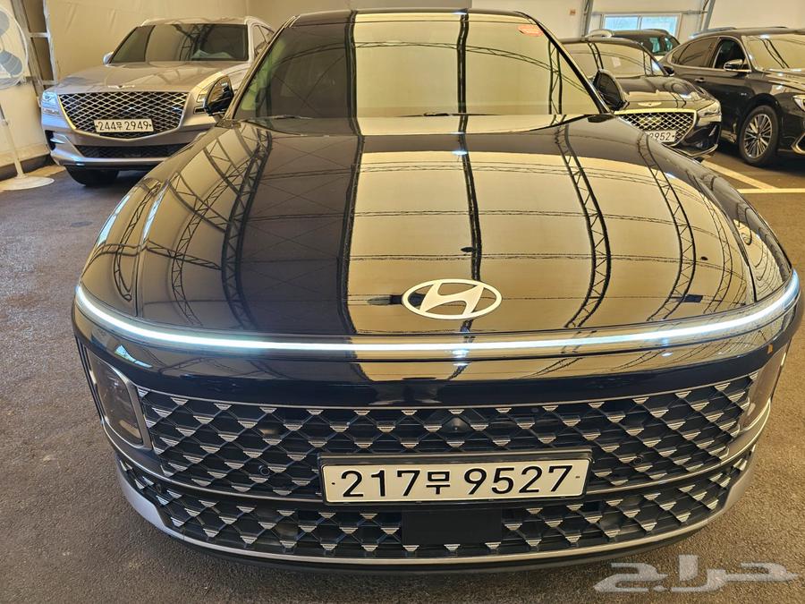 أزيرا 2023 (بنزين) Exclusive64480482616579110