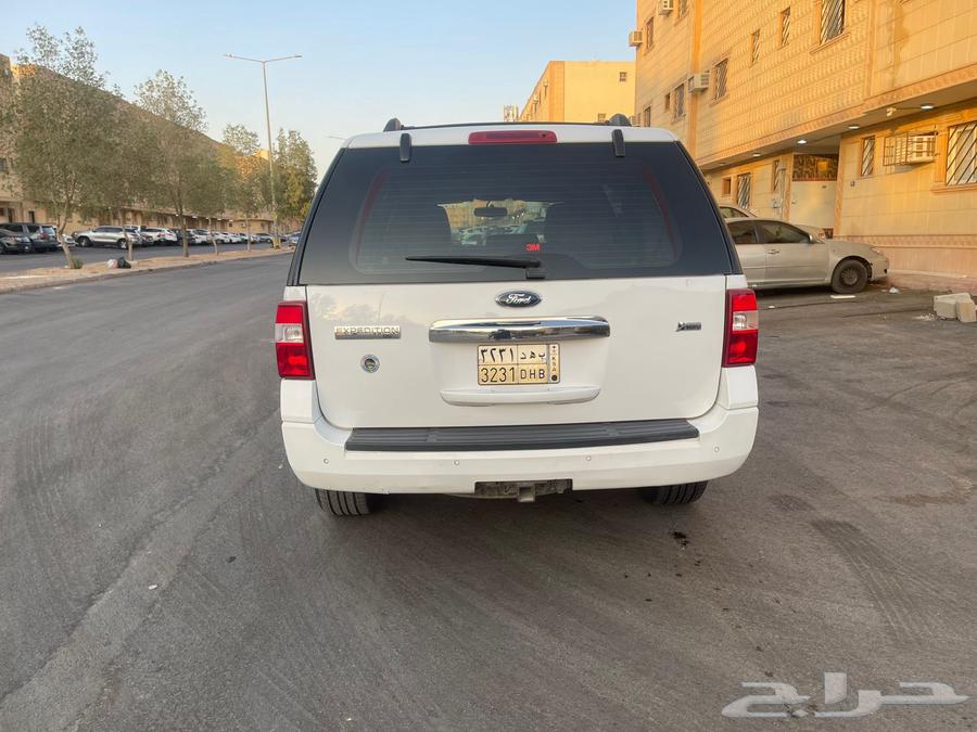 فورد اكسبديشن سعودي قصير بدي وكاله64479133803009113