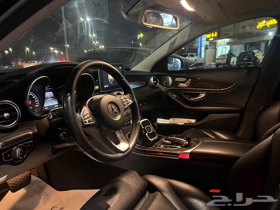 Mercedes - Luxury 2015 - C30064479424428674113