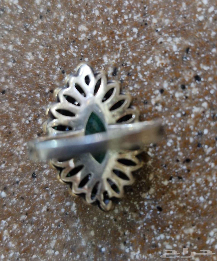 خاتم فضة ملكي فخم بحجر أخضر (شبيه الزمرد) - جديد64345611860099111