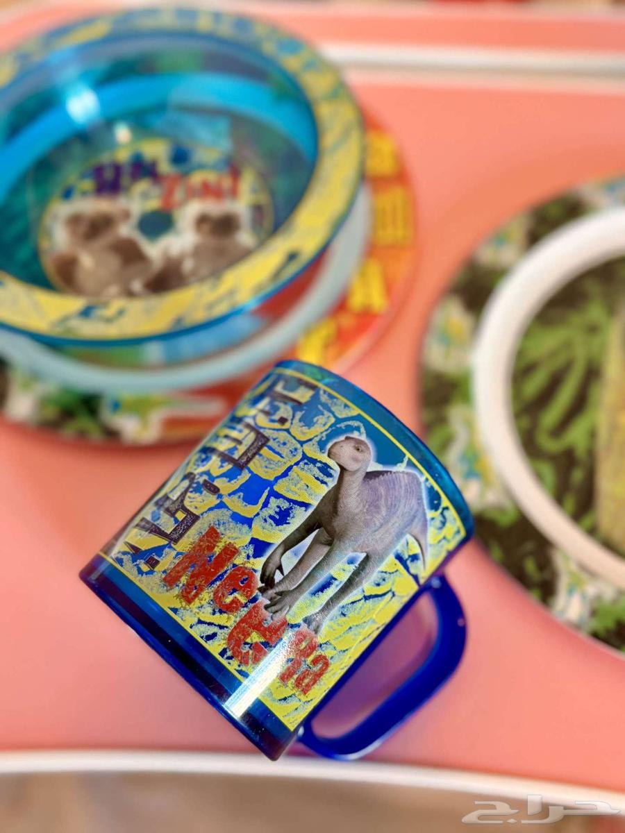 صحون وكاسات ديزني (ديناصور حياة حشرة)64343117688065112