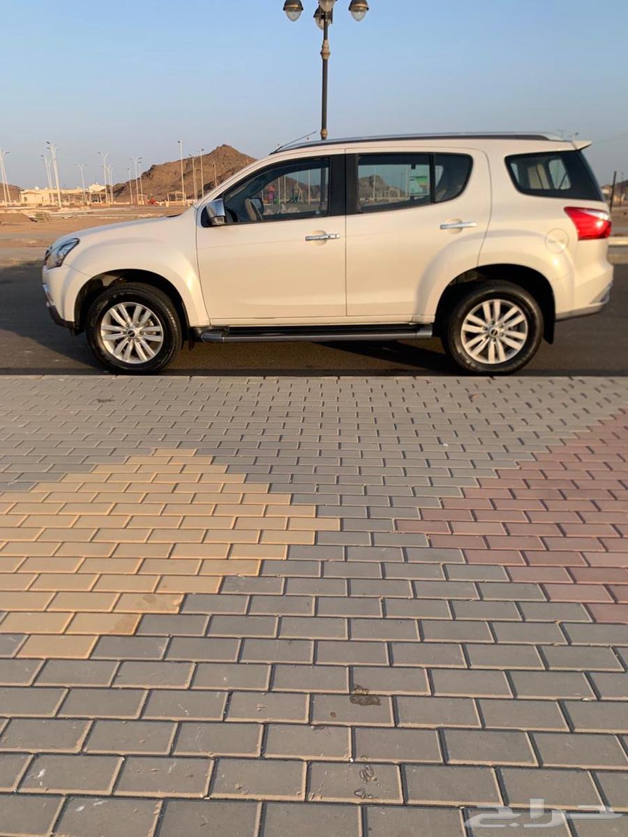 جيب ايسوزو فل كامل63618061325058113