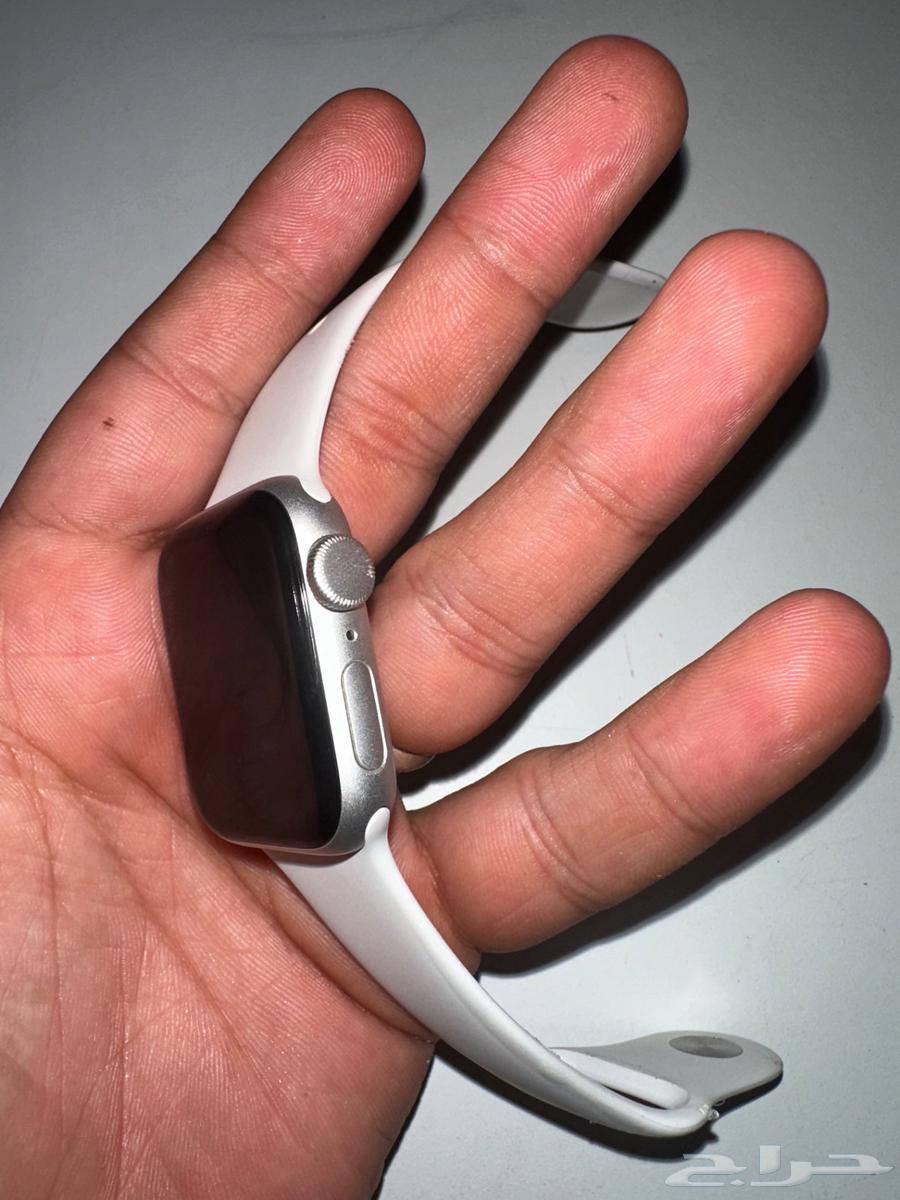 ساعه ابل جديده استخدام بسيط جدا موديل se بطارية 9564348832273922112