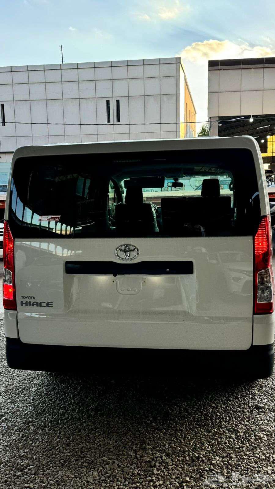 تويوتا باص بضاعة سقف منخفض ديزل وبنزين 2025 سعودي64483013921026112