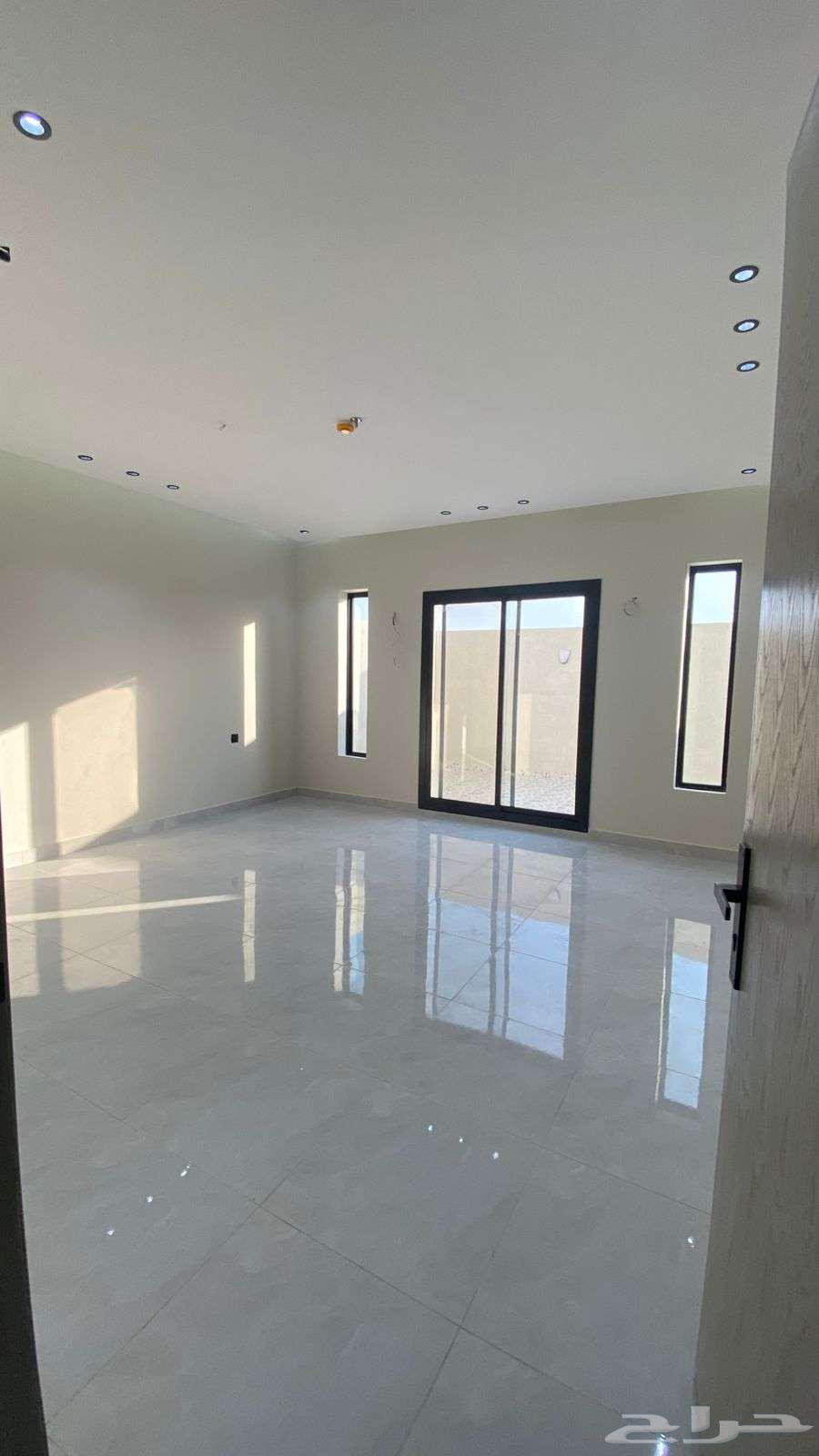 Luxury apartments and annex for sale in Al-Qeem for 525,000 for apartments and 850,000 for the annex63613853272705113