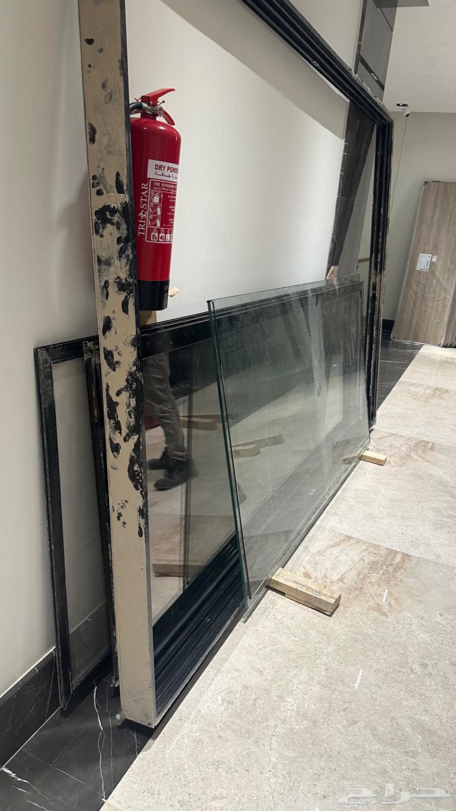 شباك المنيوم كامل للبيع64345911359361110