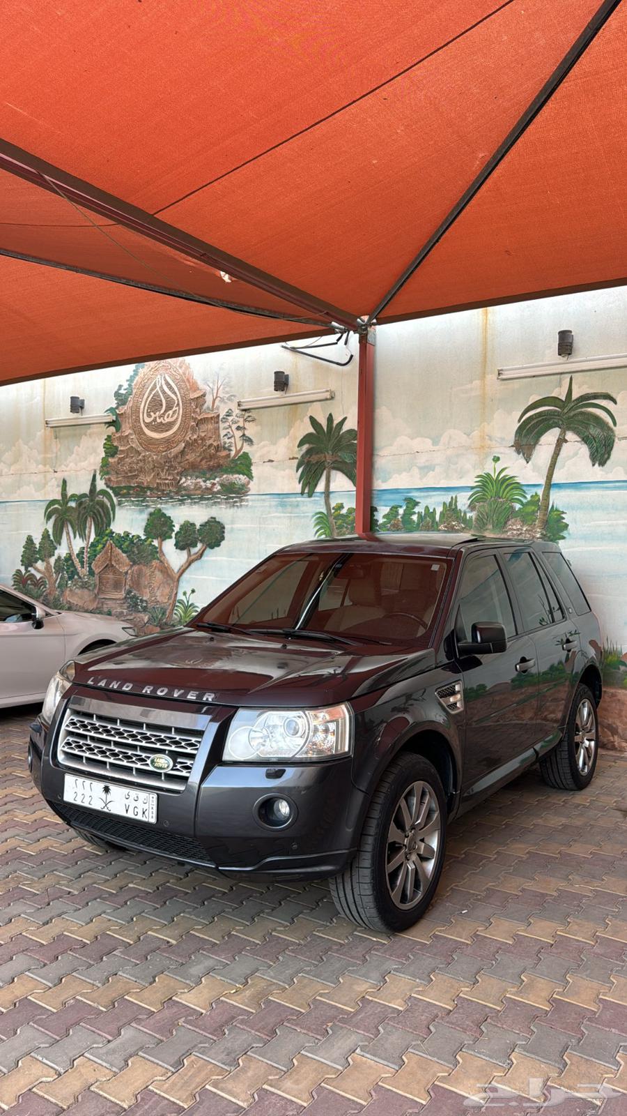 Range Rover 2010 with special plate64493218802307112