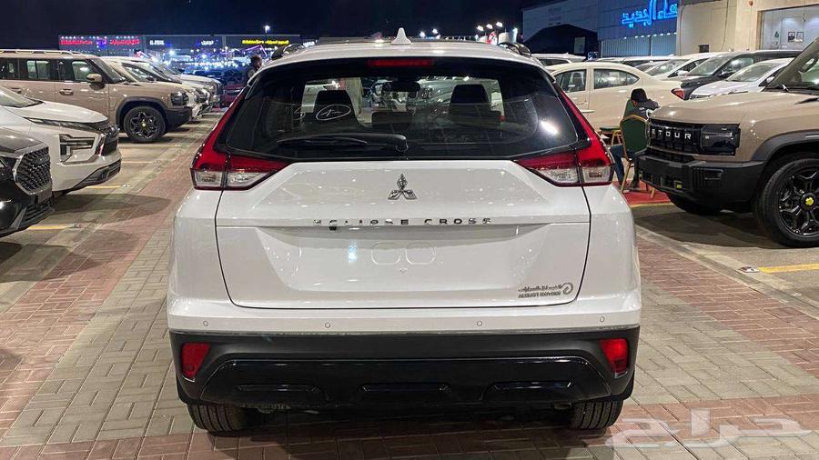 عرض العودة للمدارس ميتسوبيشي اكليبس كروس فل موديل 202564488339737985114