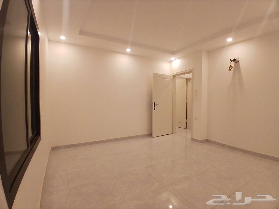 6-Bedroom New Apartment on a Commercial Street for 580,00063613847043201113