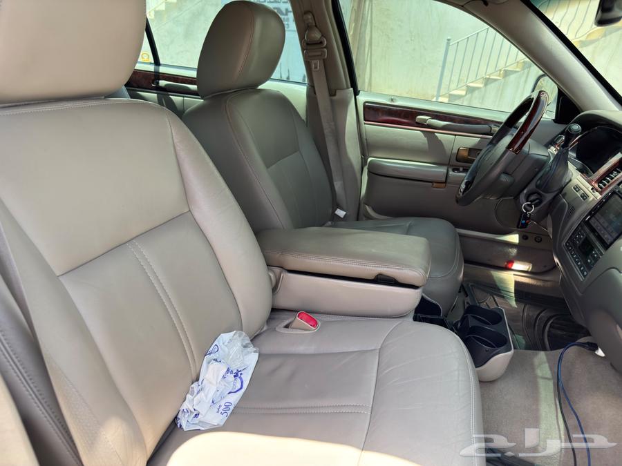 لنكولن تاون كار64484689835009114