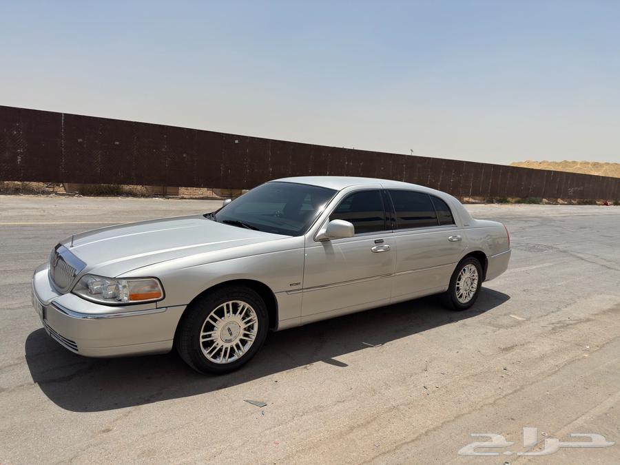 لنكولن تاون كار64484689835009111