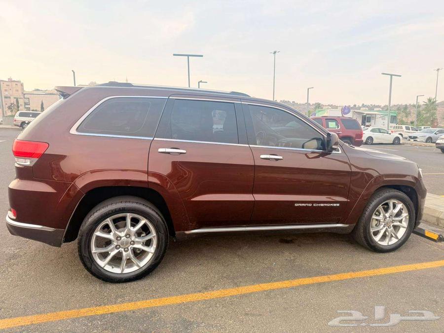 للبيع جيب جراند شيروكي 201564493865285763111