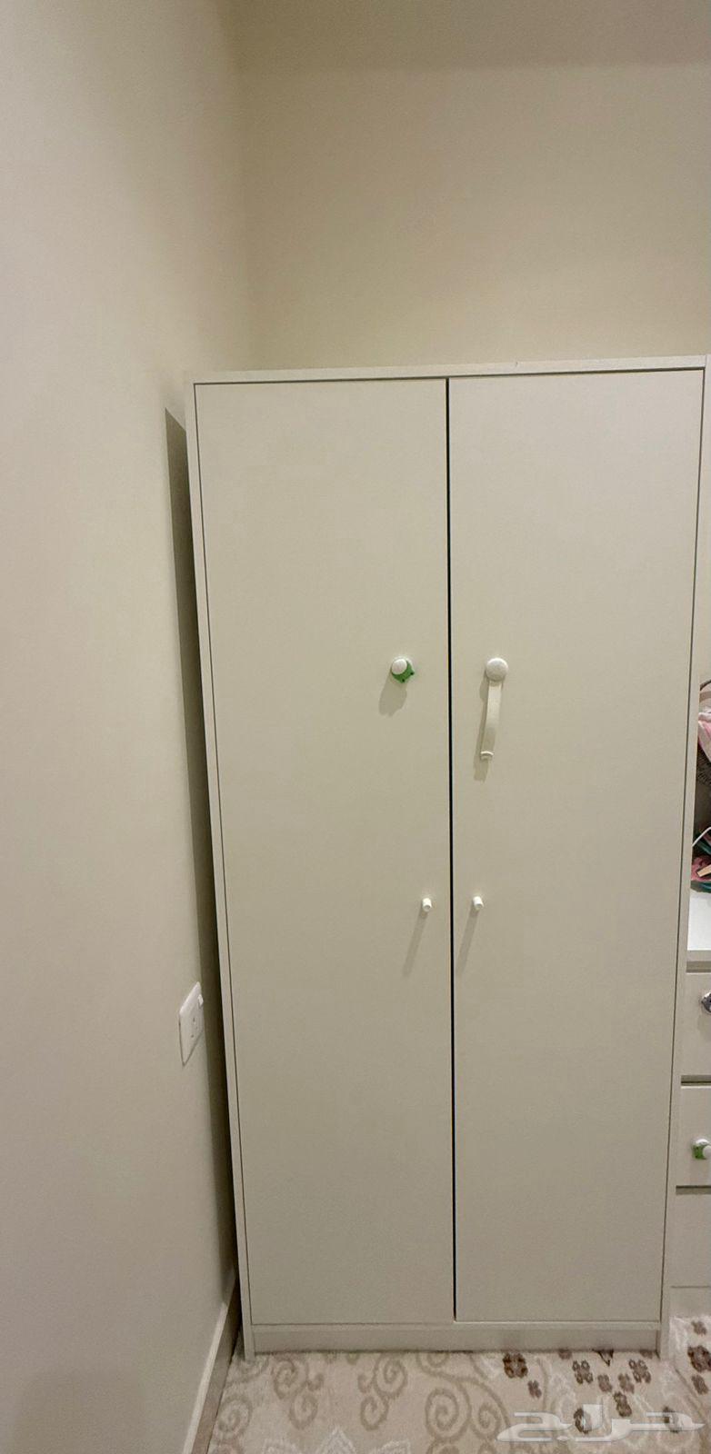 دولاب مستخدم ونظيف ب 299 ريال64381328481409110