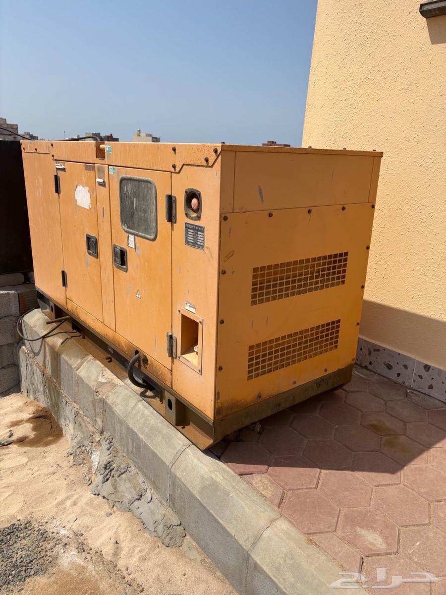 مولد كهرباء كاتم للصوت 30 كيلو نظيف جدا للبيع64353361318529111