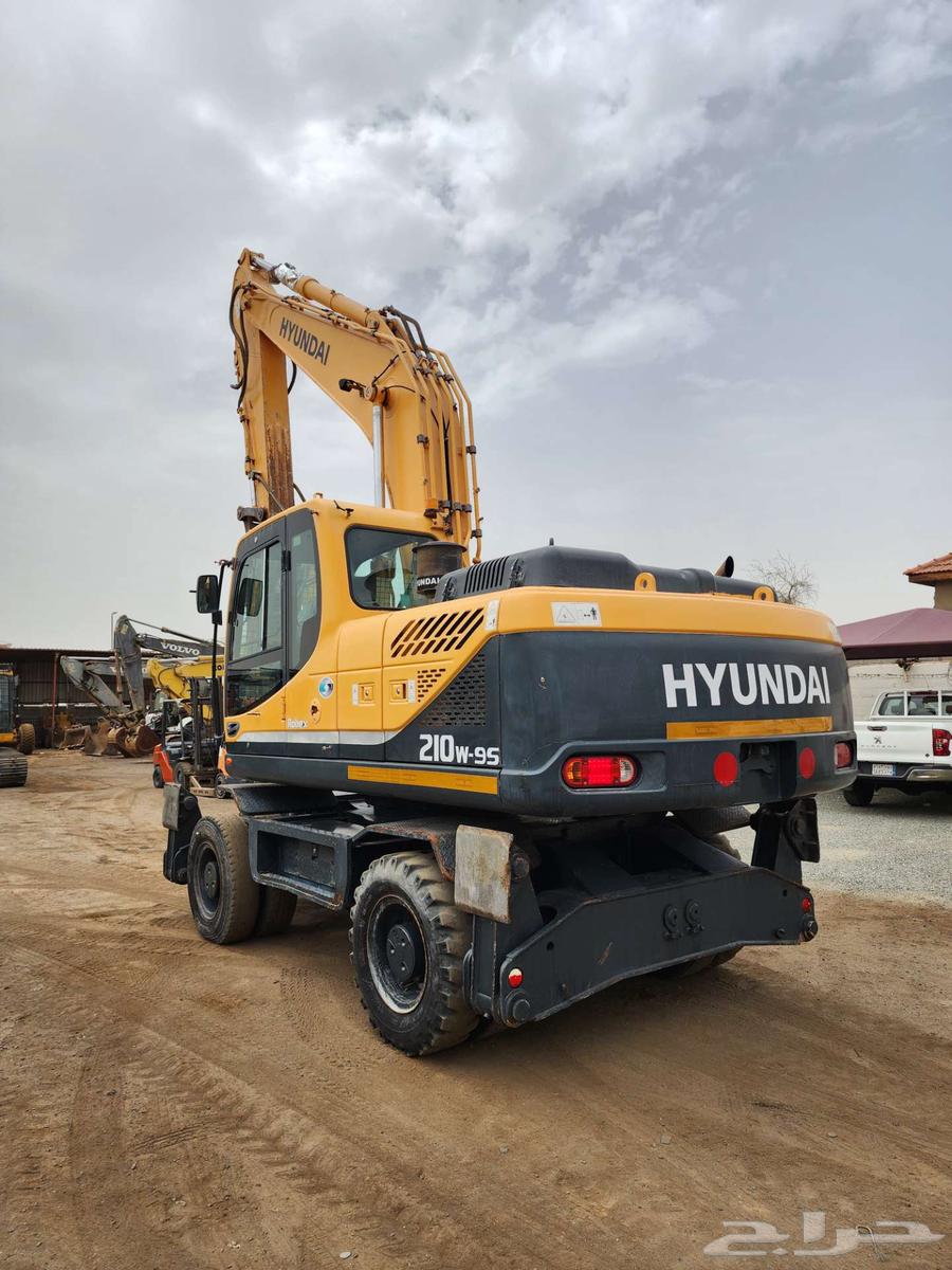 بوكلين هونداى كفرات 210 موديل 2015 معرض رواد المعدات64498242873089113