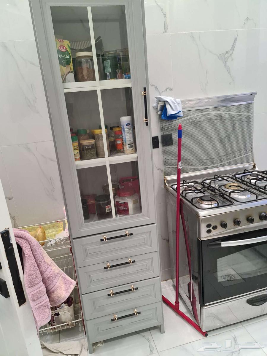 مطبخ شبه جديد للبيع64358294011393113