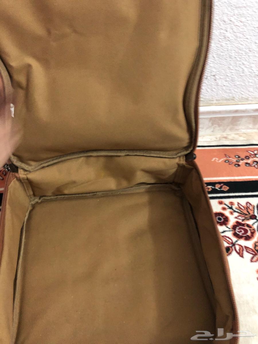 In the name of Allah, with the blessing of Allah, a bag or roadside shed64360550701443110