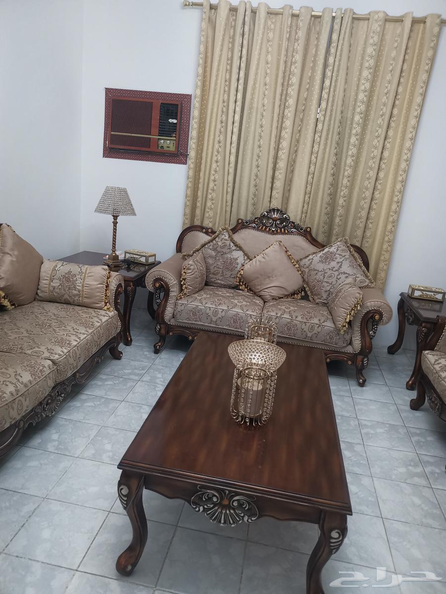 Very used and functional sofa64360010059138111