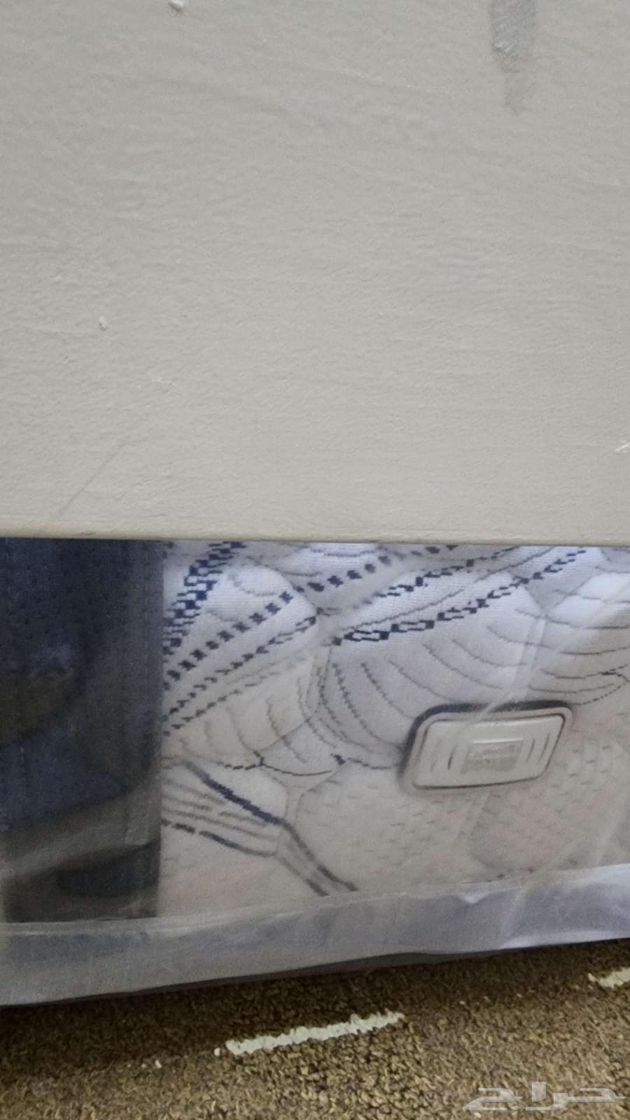 يوجد مرتبة مع طرحة جديدة غير مستعملة ماركة (باك كير )64365879769730112