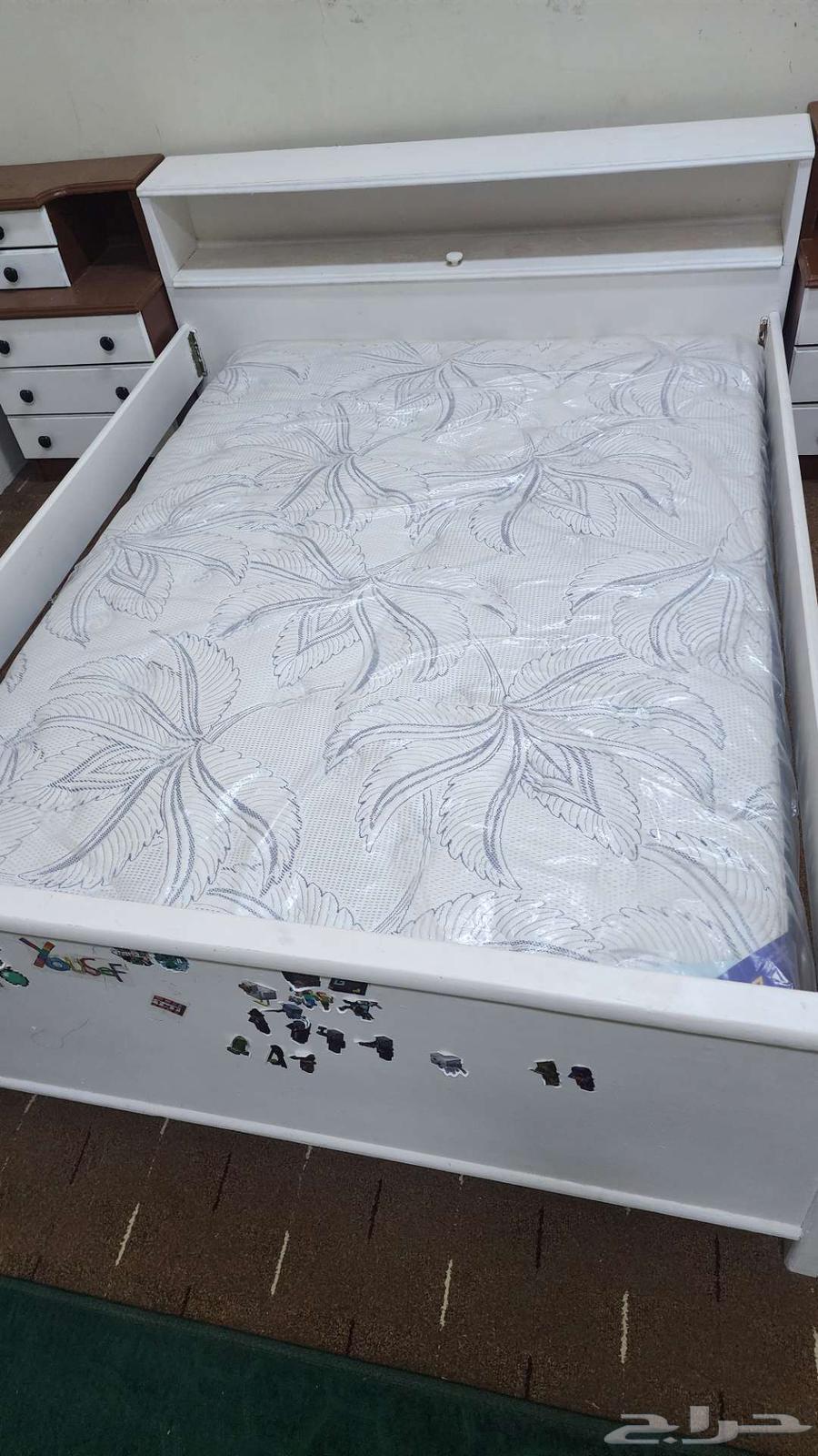 يوجد مرتبة مع طرحة جديدة غير مستعملة ماركة (باك كير )64365879769730110