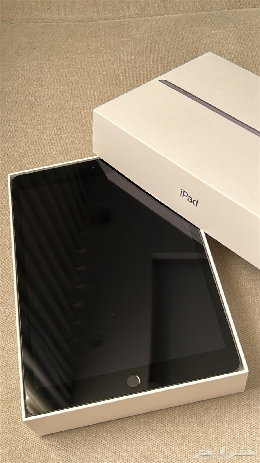 ايباد الجيل الثامن للبيع64352381412099113