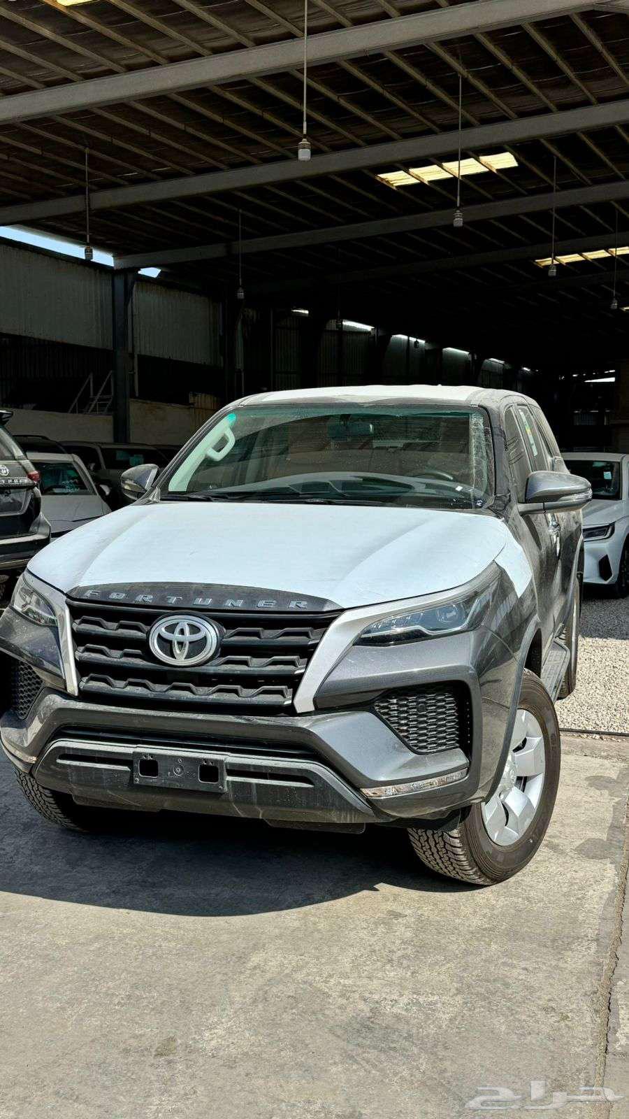 فورتشنر ديزل 2024 GX اصفار خليجي دفلك ب 12650064497495441025114