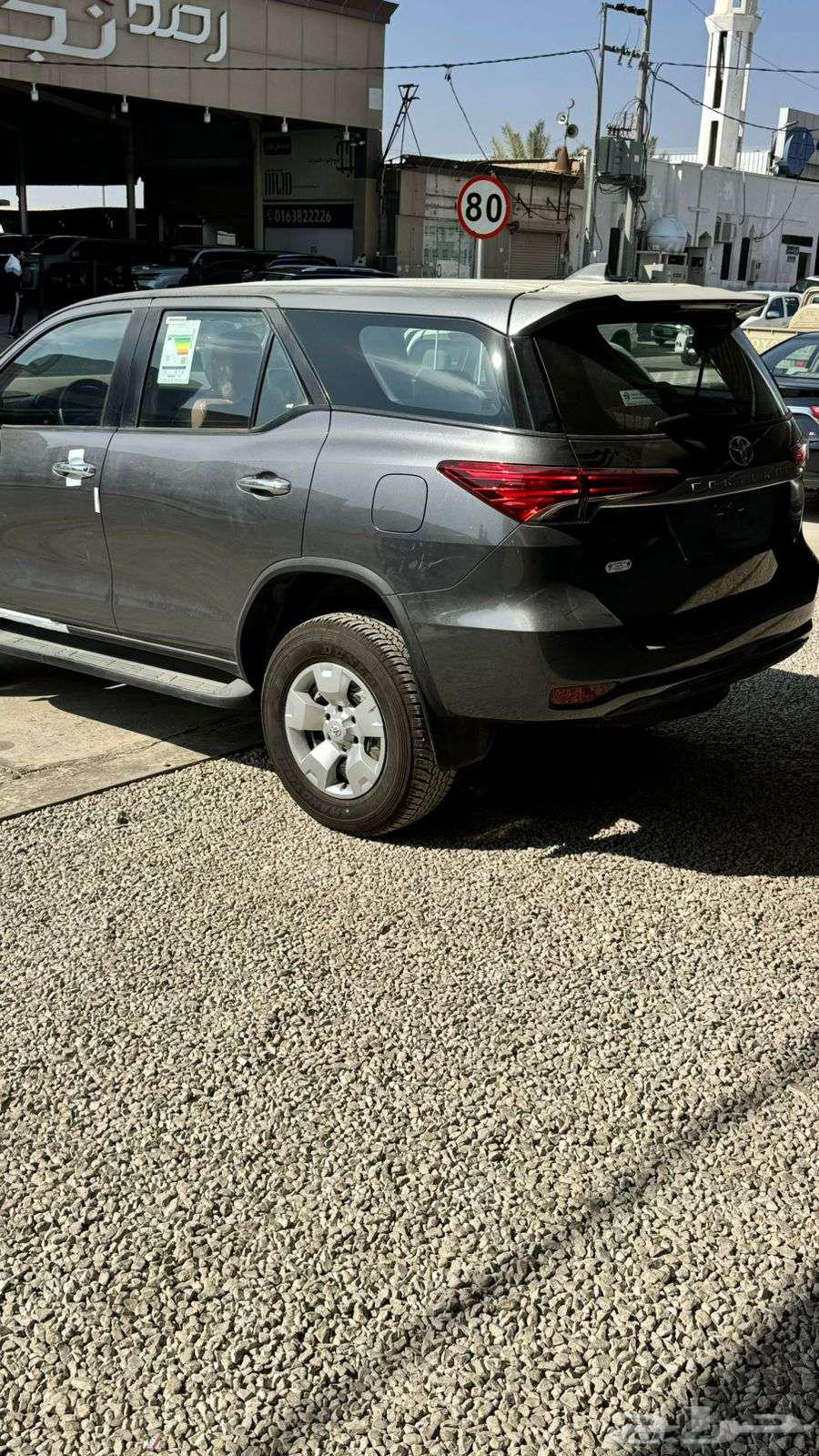 فورتشنر ديزل 2024 GX اصفار خليجي دفلك ب 12650064497495441025112