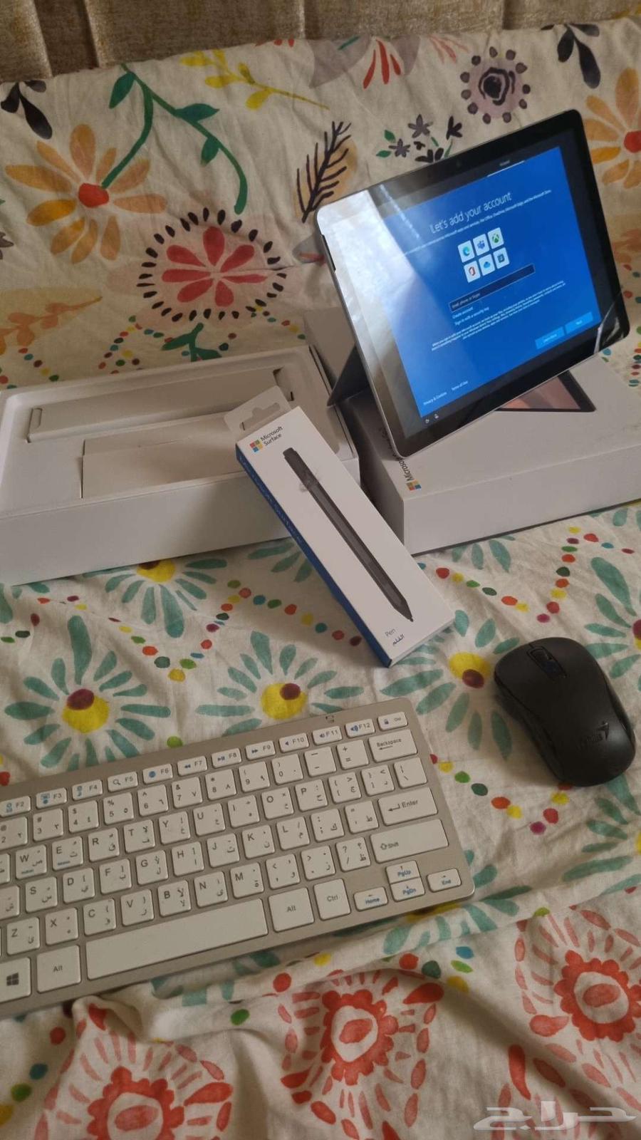 Microsoft Surface Go 264353453254658112