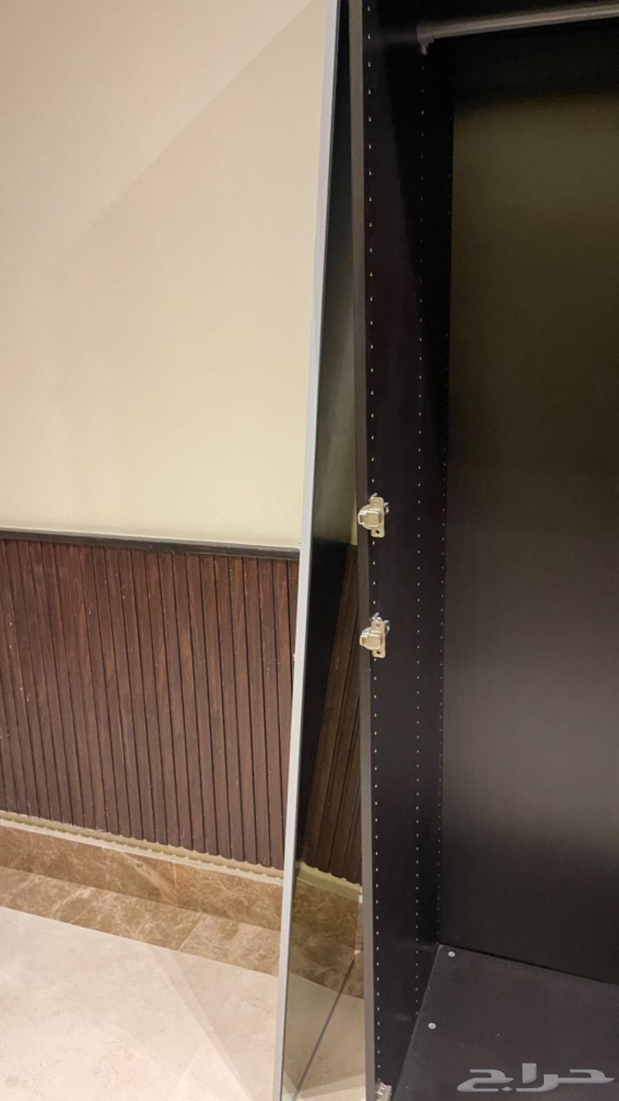 دولاب ايكيا pax لون بني مع باب زجاجي واحد64355231460995112