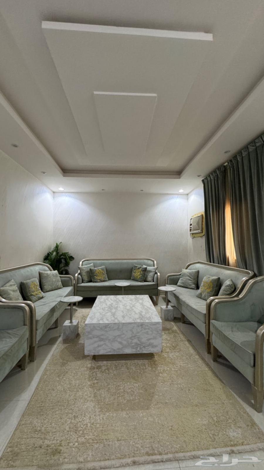 Sofa with all its accessories, the sofa and parts are all intact without any damage64356938466689110