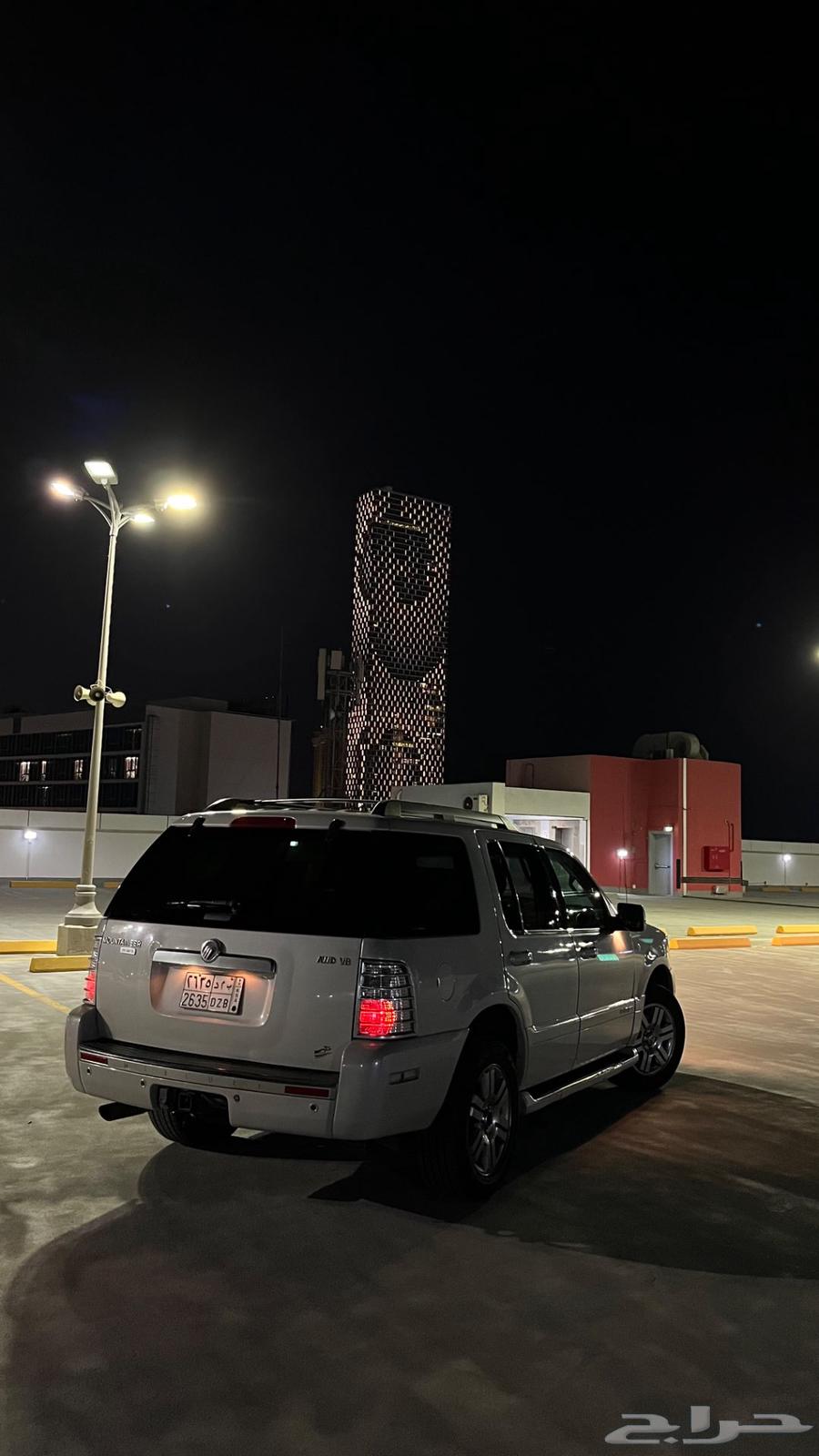 فورد اكسبلورر نظيف للبيع64505189948417110