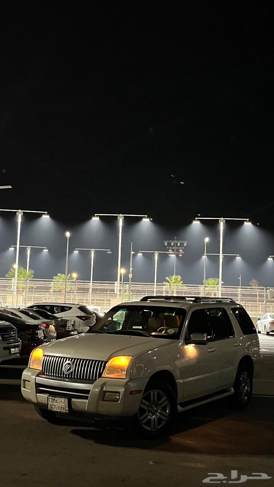 فورد اكسبلورر نظيف للبيع64505189948417112