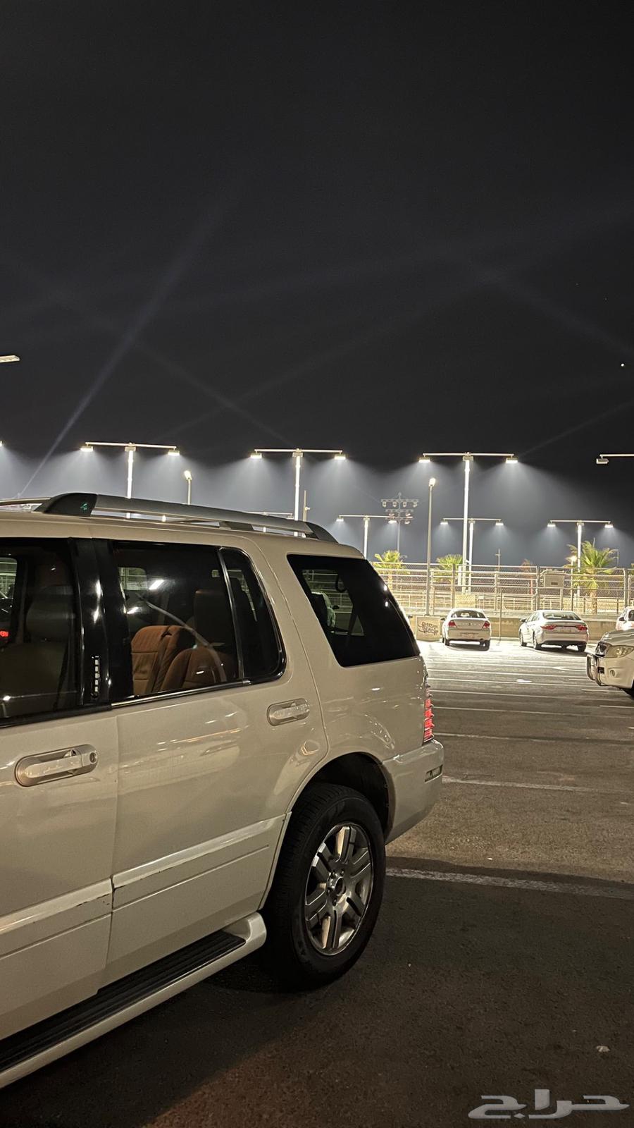 فورد اكسبلورر نظيف للبيع64505189948417111