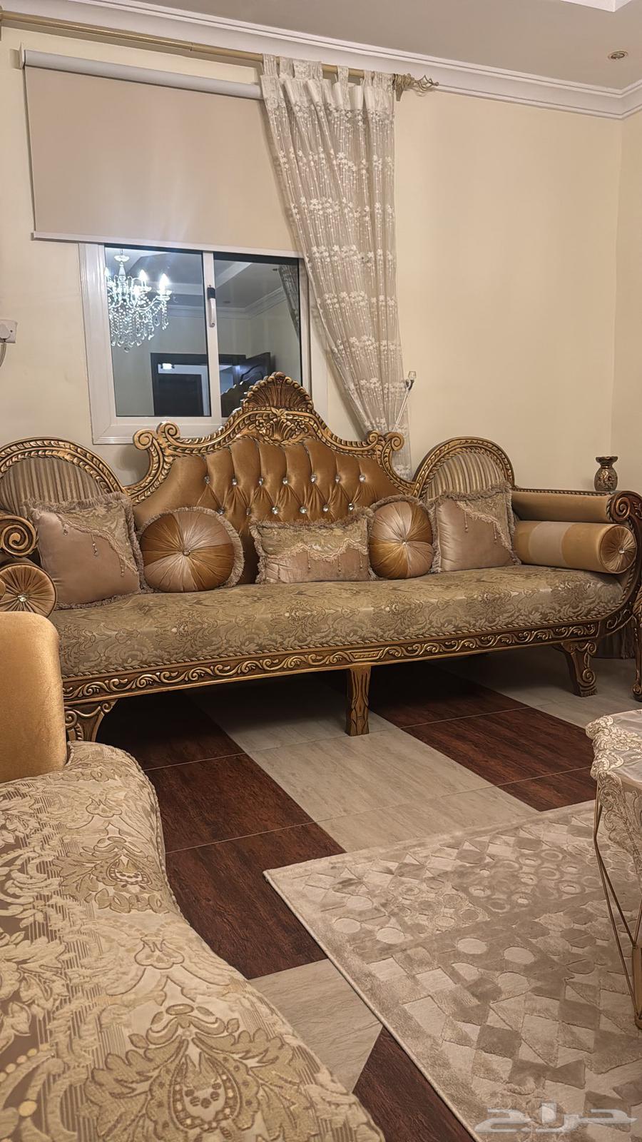 Sofa64359836224257110