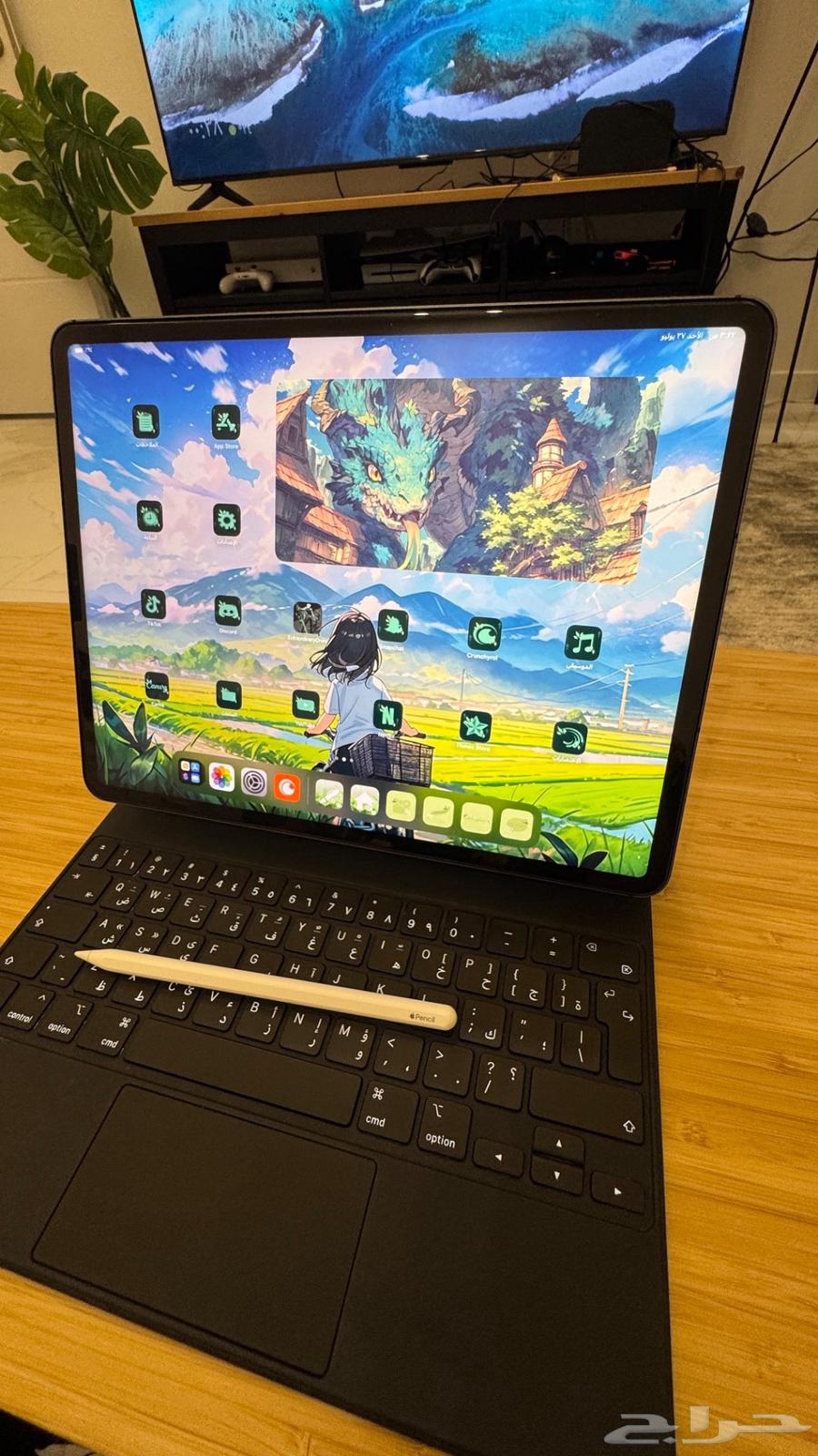 iPad Pro 12.9-inch (5th generation) with Apple Pencil and Magic Keyboard64363174481283110